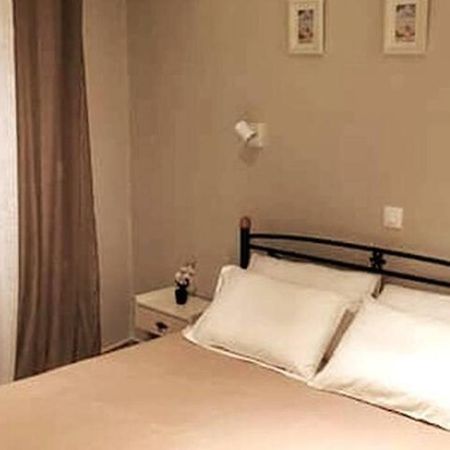 Golden Keys Apatment First Floor Apartamento Moraitika Exterior foto